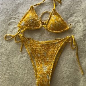 NEVER WORN brand new triangle floral bikini